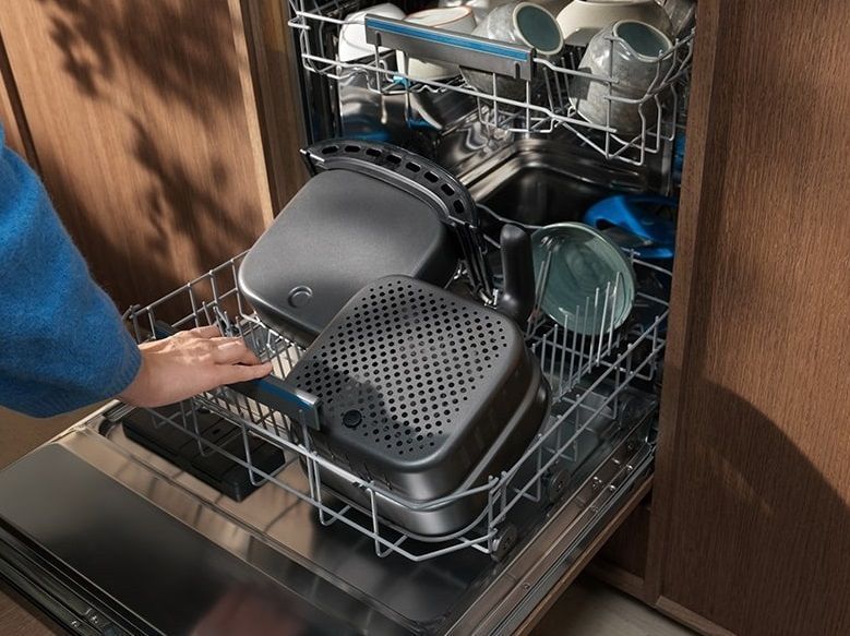 Мультипіч Electrolux EAF5B, 1500 Вт EAF5B фото